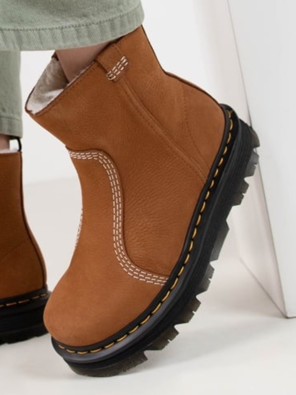 Doc Marten - Picture 1 of 8